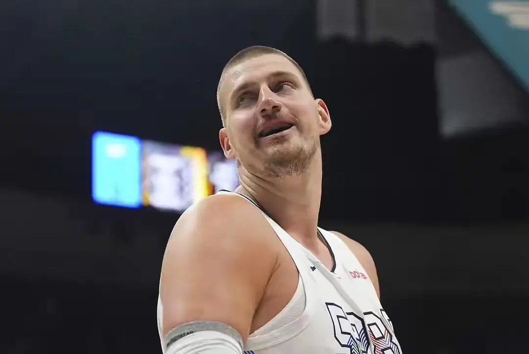 拿下了布罗, div, 约基奇在过