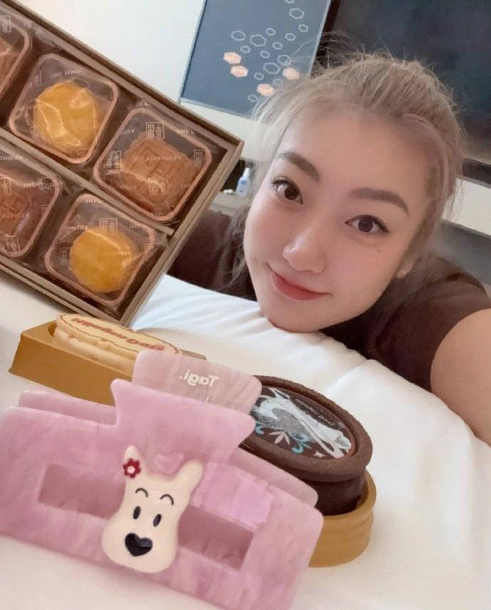 候更喜欢品 候更喜欢品