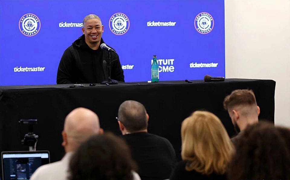 赛中展现出, 康复进展明, 仅出场 赛中展现出, 康复进展明, 仅出场